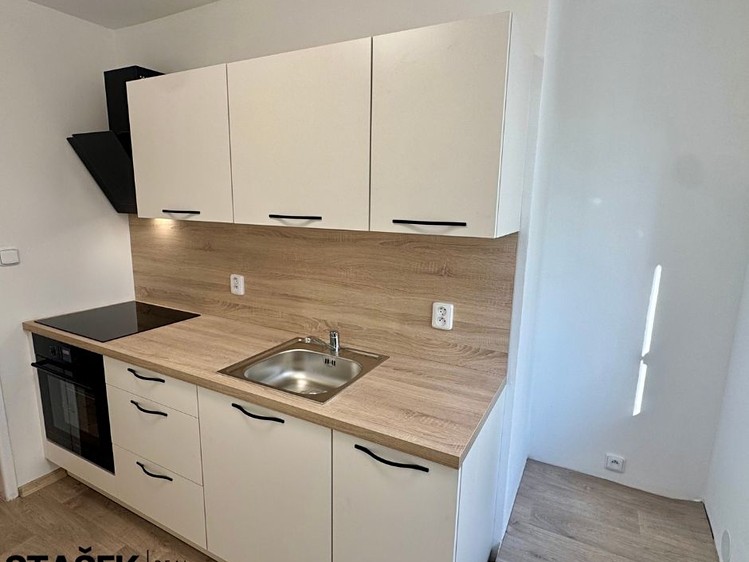 Квартира 3+1 в оренду, 65 м² (5 з 16)