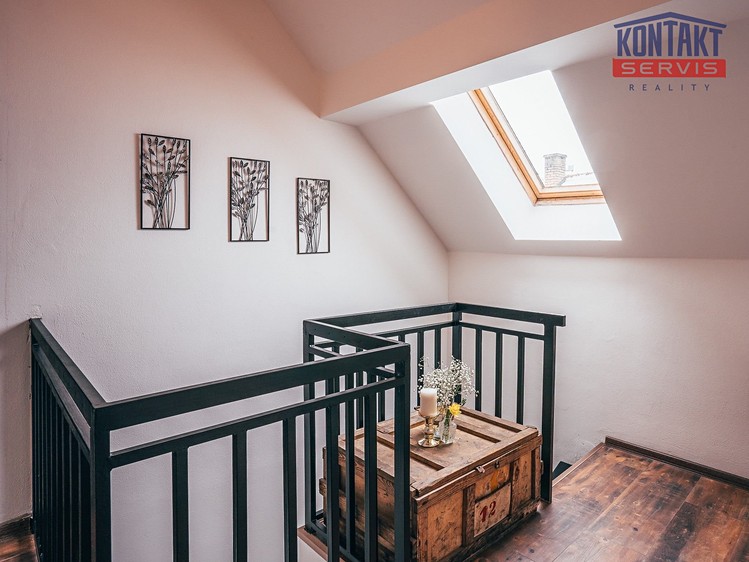 Pronájem domu, 247 m² (12 z 37)