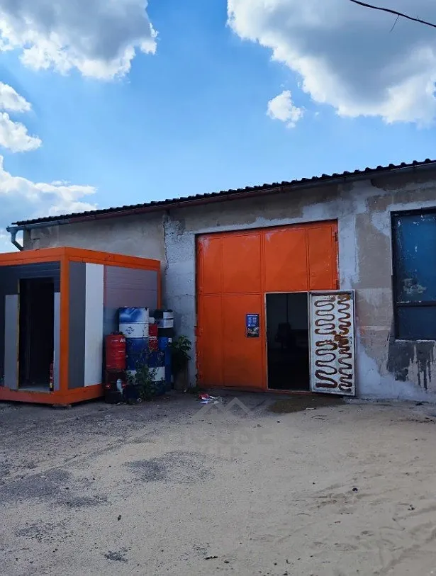 Pronájem skladového prostoru 120 m²