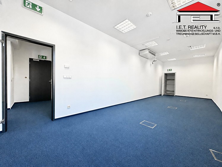 Pronájem komerčního prostoru, 149 m² (5 z 12)