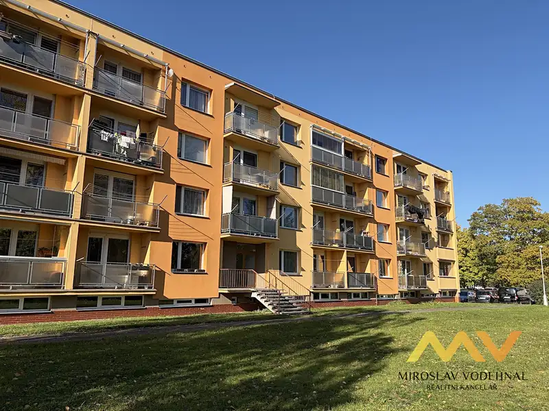 Prodej bytu 1+1 36 m², Hradec Králové – náhled fotky 1