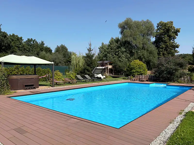 Prodej rodinného domu 800 m², pozemek 4800 m², Svojetín – náhled fotky 3