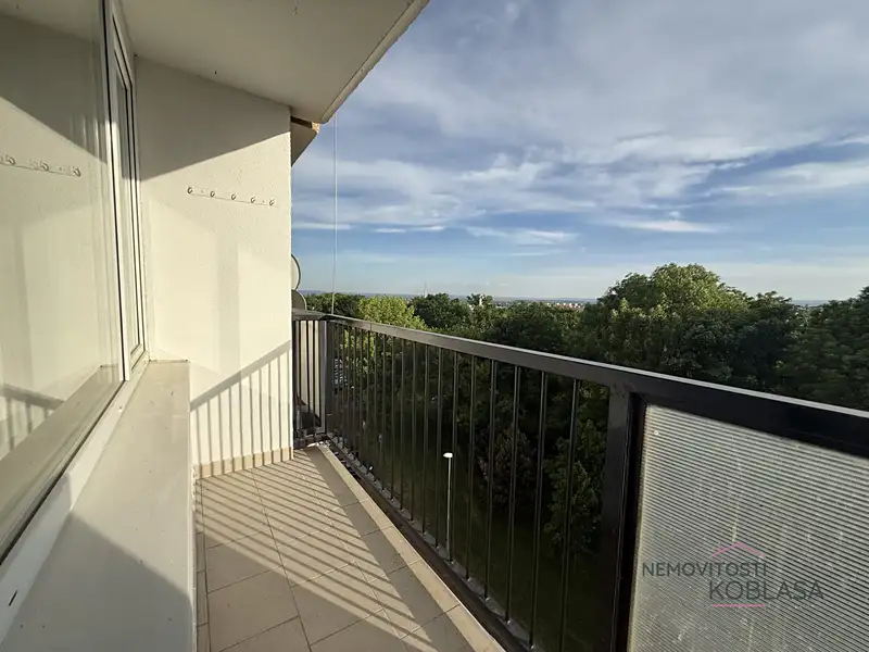 Pronájem bytu 3+kk 63 m², Chomutov – náhled fotky 2