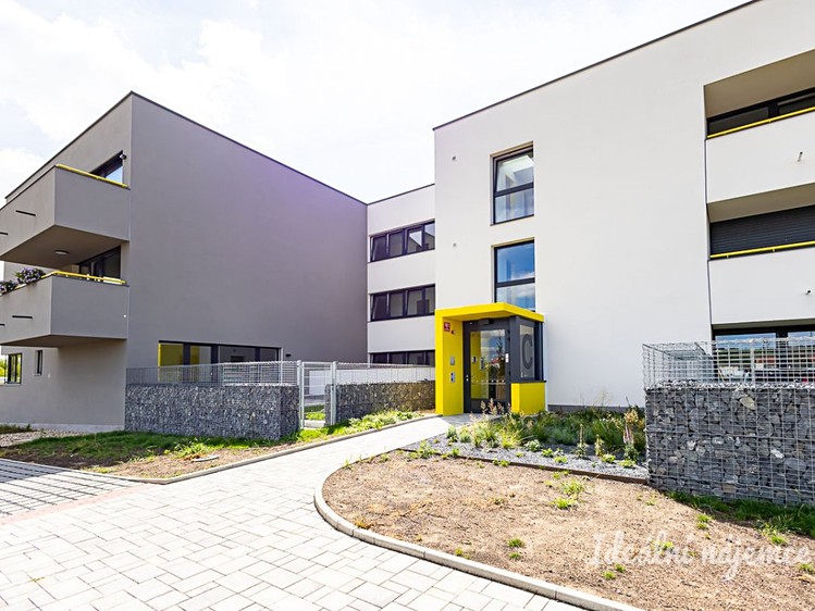 Квартира 2+kk в оренду, 52 м² (14 з 15)