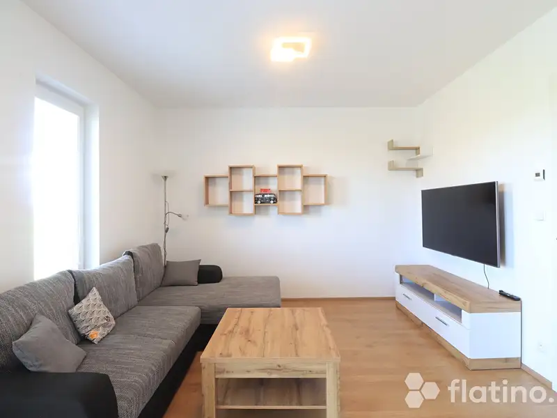 Prodej bytu 2+kk 51 m², Klíčany – náhled fotky 1
