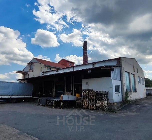 Pronájem komerčního prostoru, 1 800 m² (16 z 19)