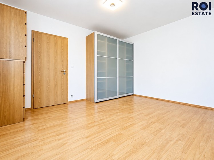 Pronájem bytu 2+kk, 57 m² (17 z 21)
