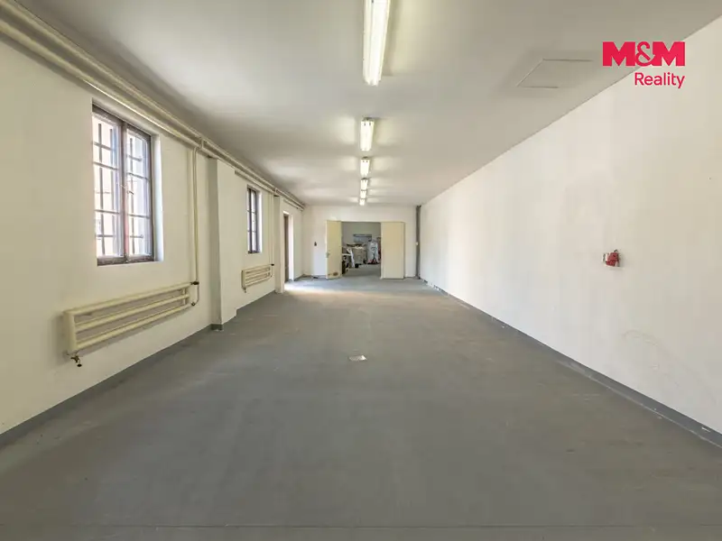 Prodej výrobní haly, prostoru 1350 m², Kostelec nad Labem – náhled fotky 3