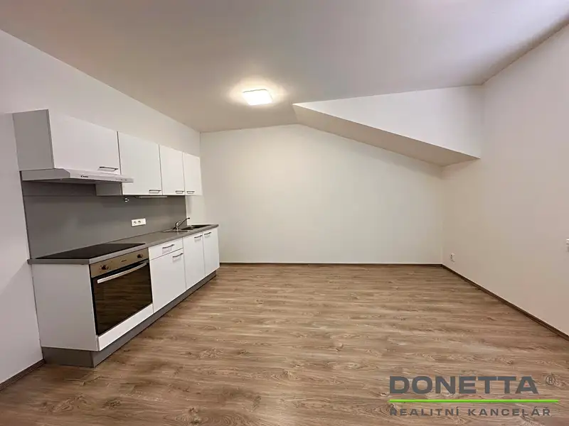 Pronájem bytu 1+kk 32 m², Horoměřice – náhled fotky 2