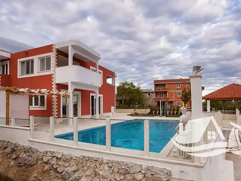 Prodej vily 500 m², pozemek 1000 m², Split – náhled fotky 3
