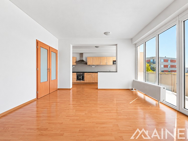 Pronájem bytu 3+kk, 86 m² (13 z 16)