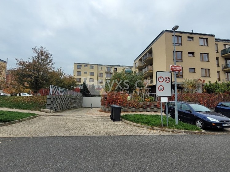 Нерухомість в оренду, 12 м² (2 з 9)