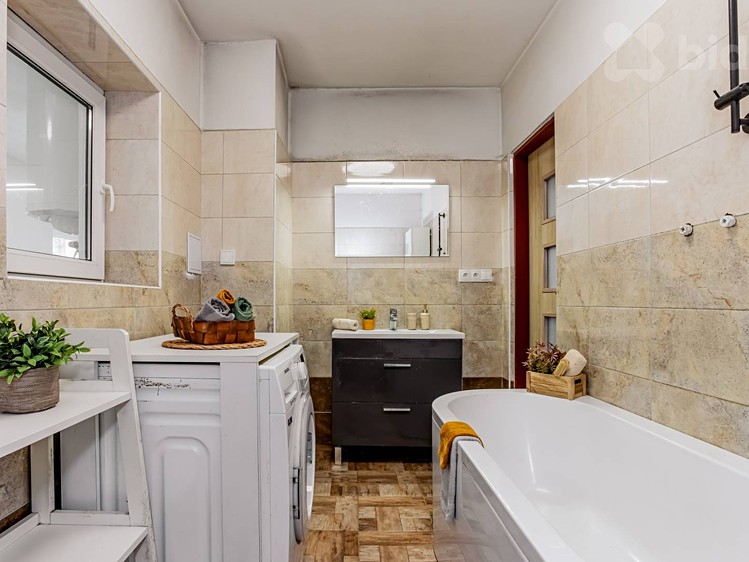 Будинок на продаж, 242 м² (10 з 26)