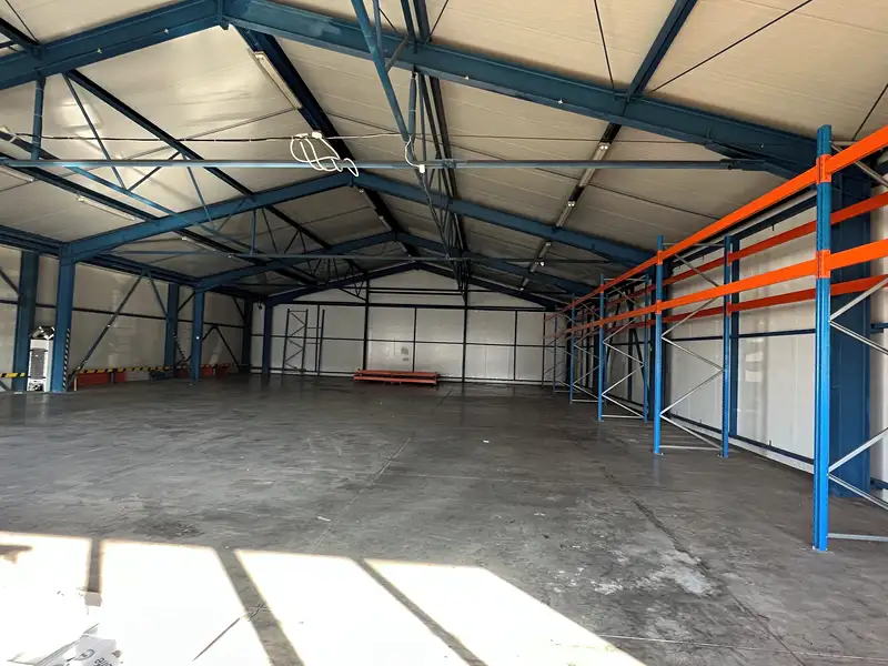 Pronájem skladového prostoru 357 m², Dobrovíz – náhled fotky 1
