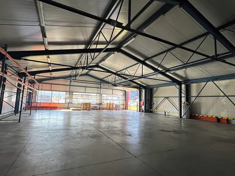 Pronájem skladového prostoru 357 m², Dobrovíz – náhled fotky 3