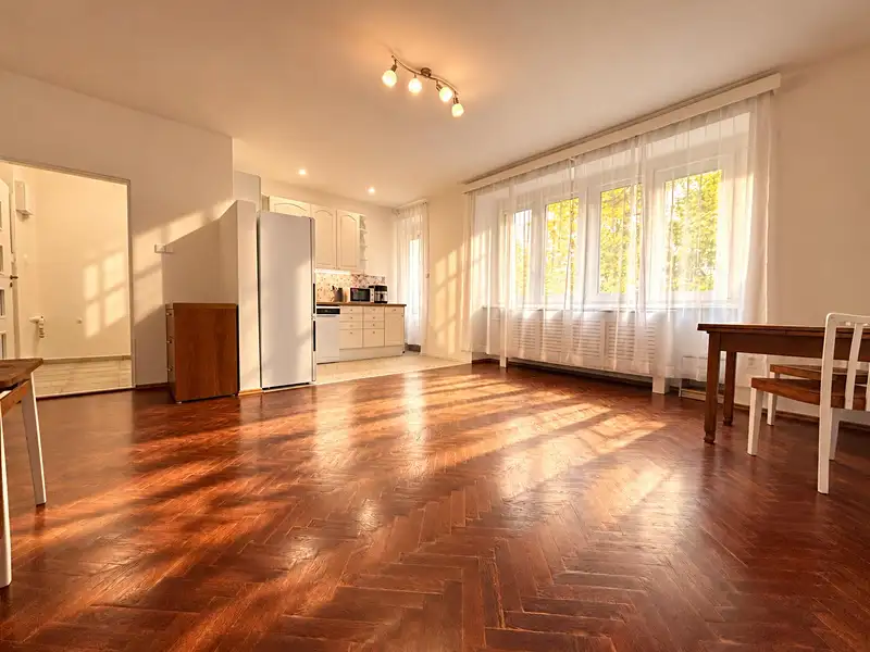 Pronájem bytu 1+kk 36 m², Praha – náhled fotky 2