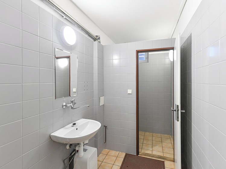 Комерційне приміщення в оренду, 210 м² (17 з 18)