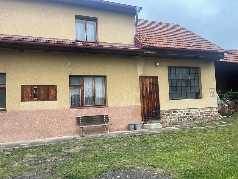 Prodej rodinného domu 180 m², pozemek 1700 m², Choratice – náhled fotky 2