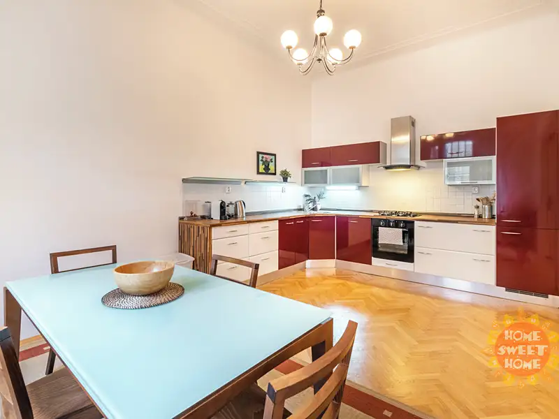 Pronájem bytu 3+1 108 m², Praha – náhled fotky 2