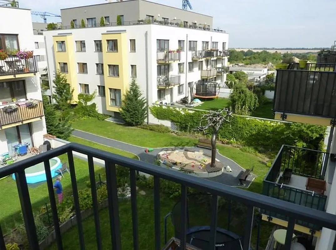 Pronájem bytu 1+kk 35 m²