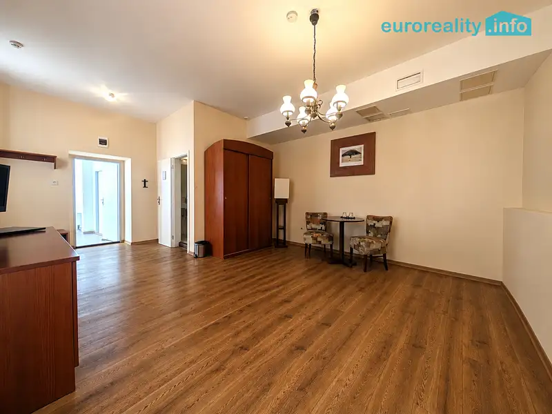Pronájem obchodního prostoru 30 m², Plzeň – náhled fotky 2