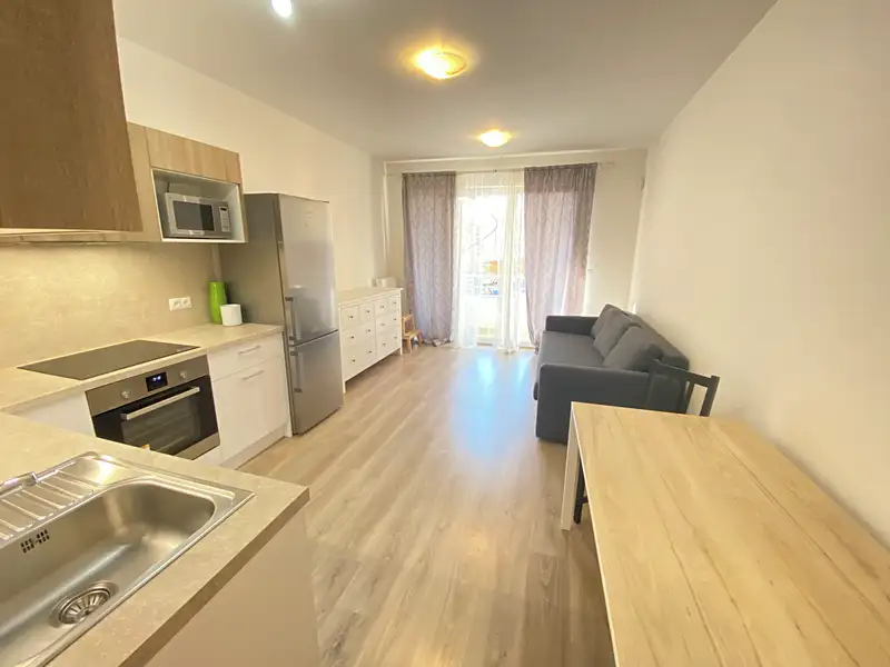 Pronájem bytu 1+kk 32 m², Praha – náhled fotky 1