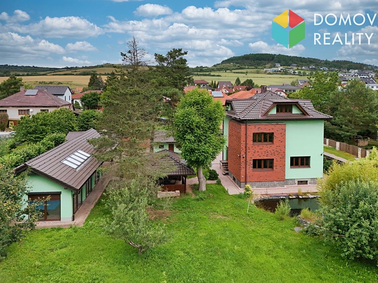 Haus zum Kauf, 235 m² (1 von 34)