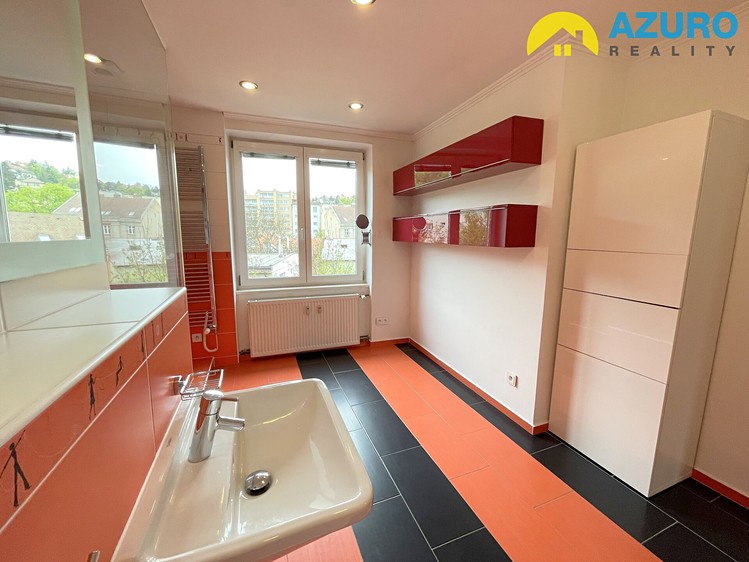 Pronájem bytu 2+1, 64 m² (7 z 33)