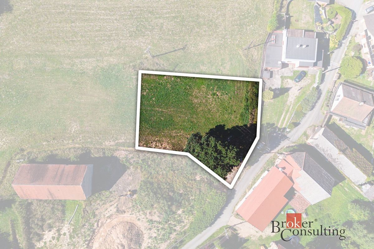 Prodej stavebního pozemku 1091 m², Radnice – fotka 1 z 3