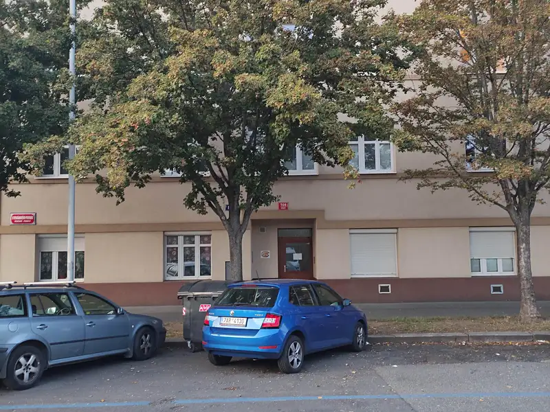 Prodej bytu 2+1 77 m², Praha – náhled fotky 1