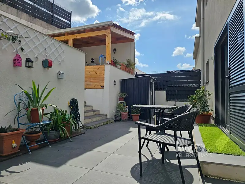 Prodej bytu 3+kk 80 m², Vrsi – náhled fotky 2