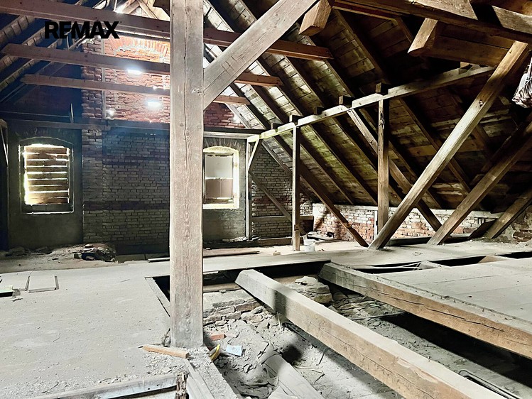 Будинок на продаж, 590 м² (34 з 42)