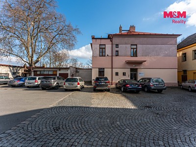 Prodej komerčního prostoru, 2 102 m² (3 z 13)