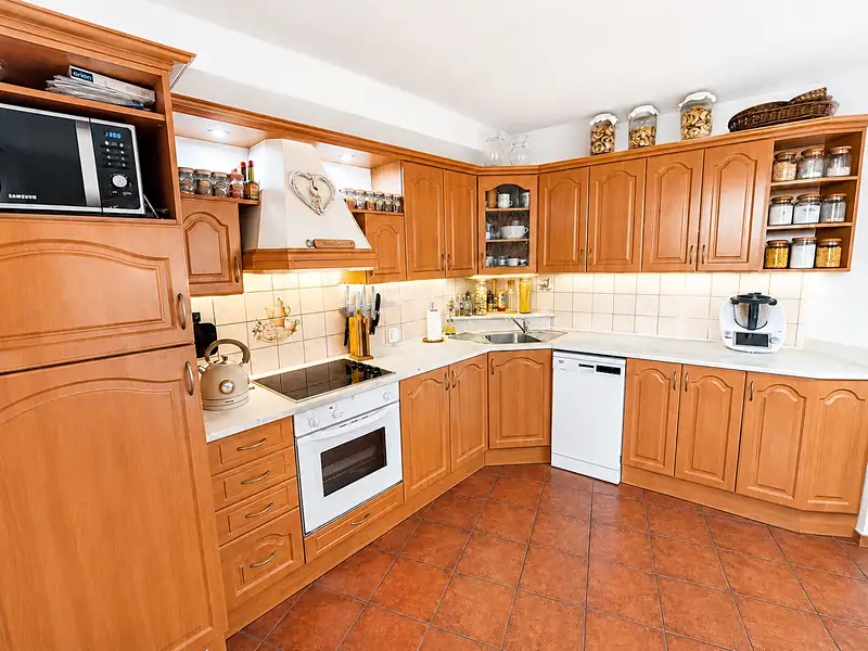 Prodej rodinného domu 146 m², pozemek 192 m², Syrovice – náhled fotky 2