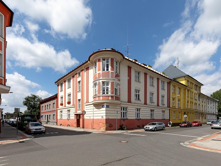 Wohnung 3+1 zum Kauf, 99 m² (1 von 23)