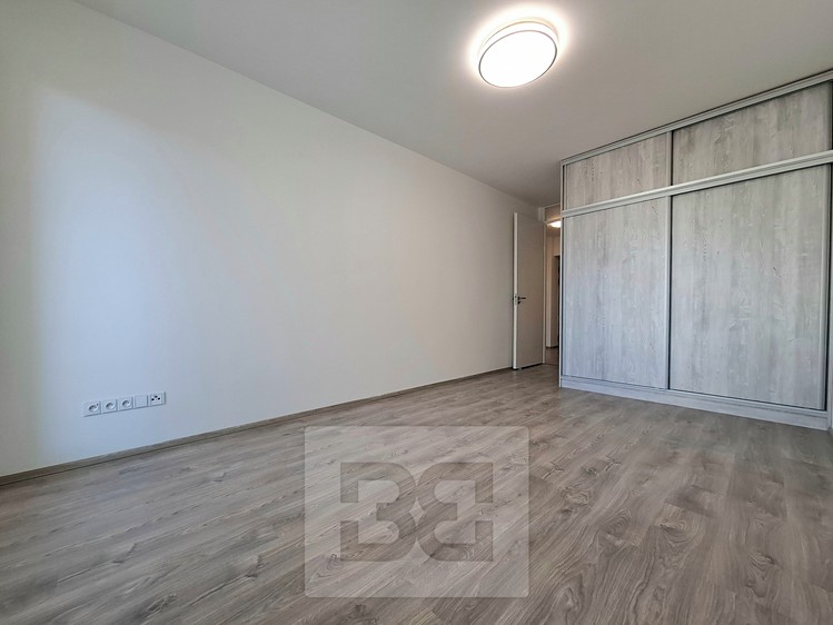 Pronájem bytu 2+kk, 53 m² (11 z 17)
