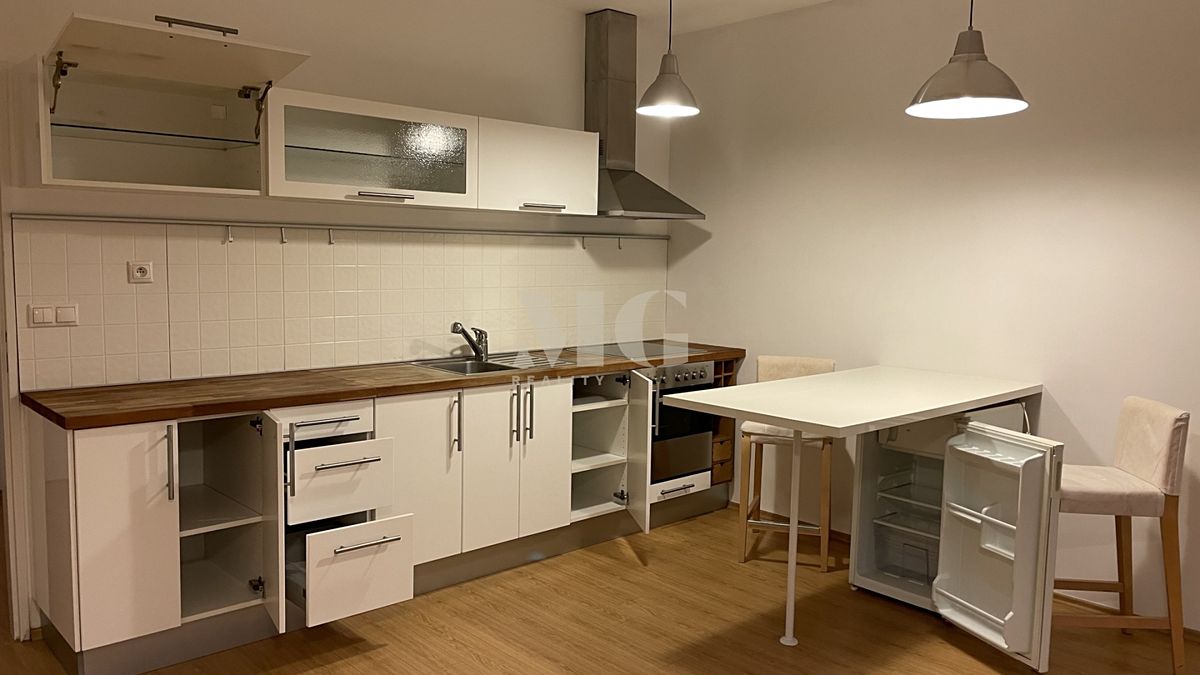 Pronájem bytu 1+kk 54 m²