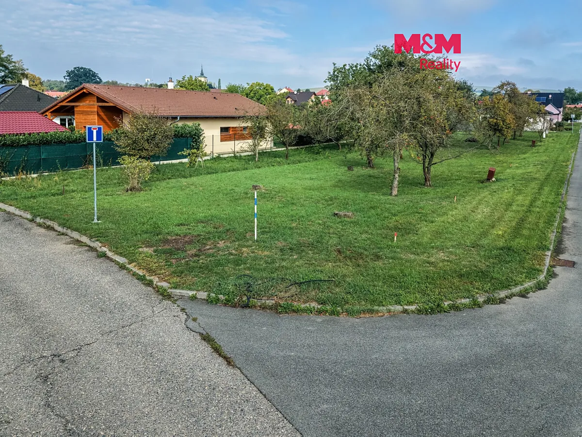 Prodej stavebního pozemku 358 m²