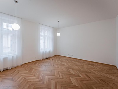 Pronájem bytu 3+kk, 86 m² (2 z 18)