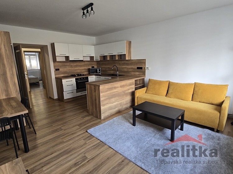 Pronájem bytu 2+kk, 47 m² (1 z 14)