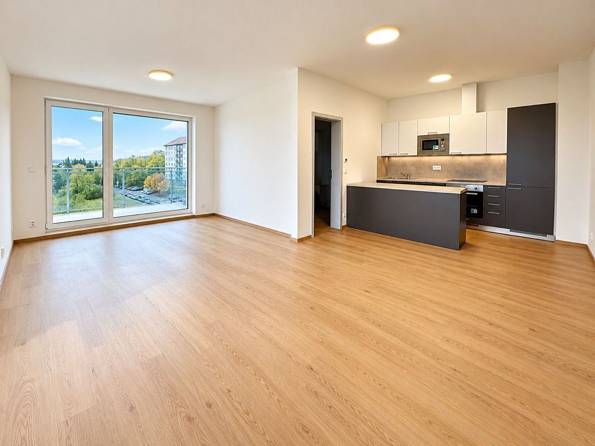 Pronájem bytu 2+kk 56 m², Třebíč – fotka 1 z 3
