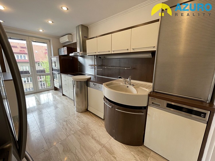 Pronájem bytu 2+1, 64 m² (31 z 33)