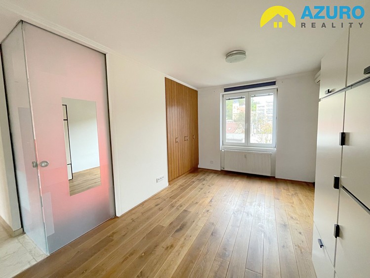 Pronájem bytu 2+1, 64 m² (15 z 33)