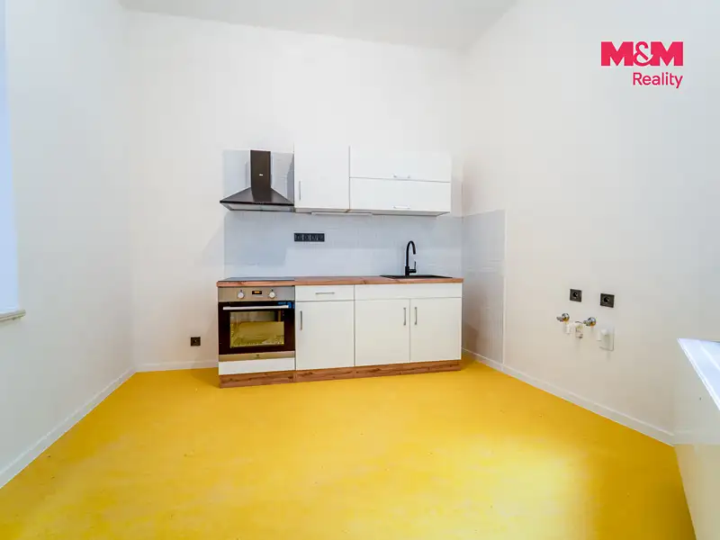 Pronájem bytu 3+1 74 m², Plzeň – náhled fotky 3