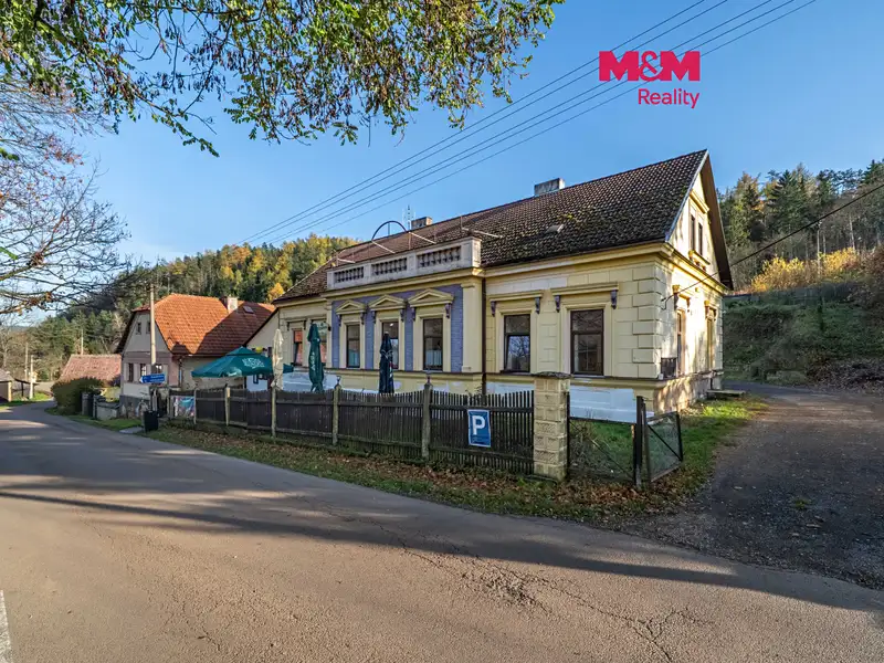 Prodej restaurace 275 m², Zvíkovec – náhled fotky 1