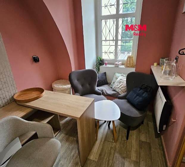 Комерційне приміщення в оренду, 12 м² (1 з 4)