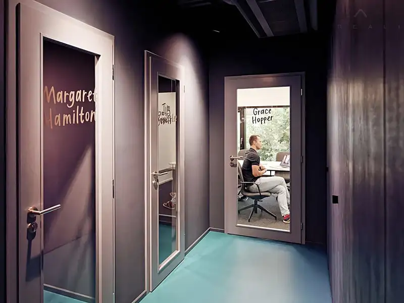 Pronájem kanceláře 342 m², Praha – náhled fotky 1