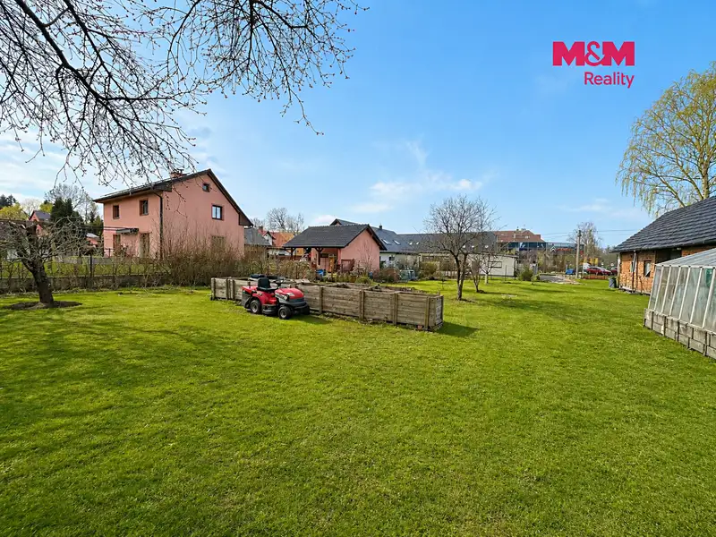 Prodej stavebního pozemku 706 m², Kunín – náhled fotky 2