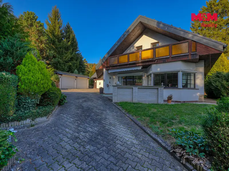 Prodej rodinného domu 300 m², pozemek 1838 m², Loučim – náhled fotky 2