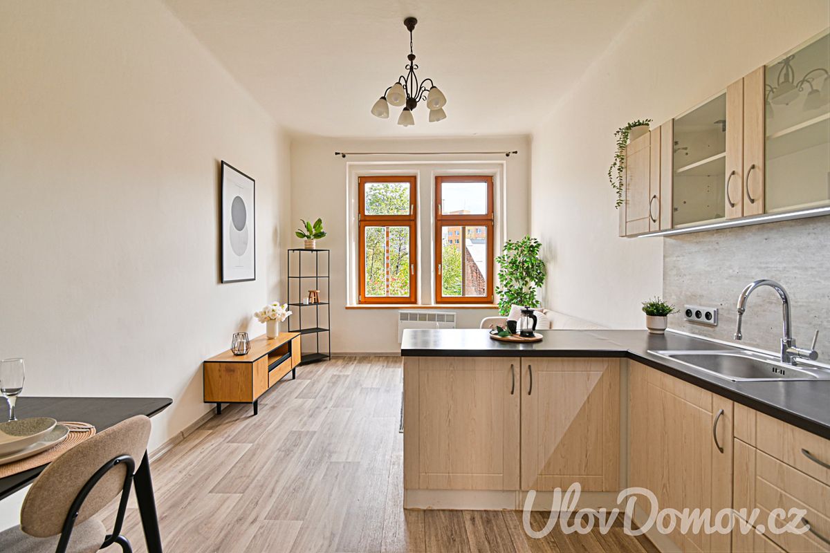 Prodej bytu 2+kk 39 m², Praha – fotka 1 z 3